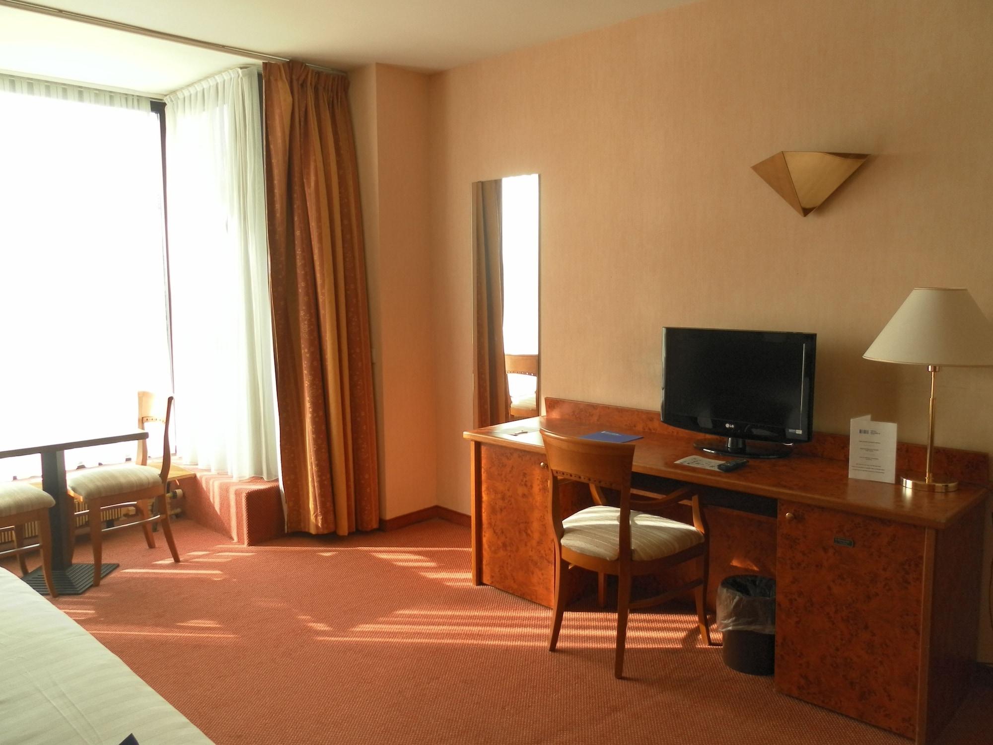Hotel Bruselas Exterior foto