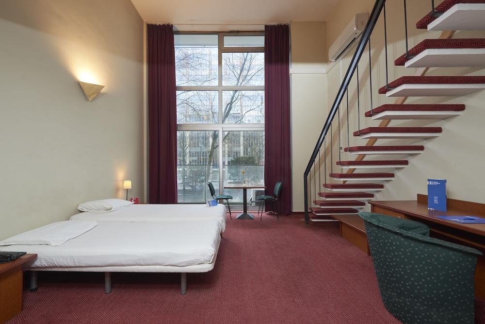 Hotel Bruselas Exterior foto