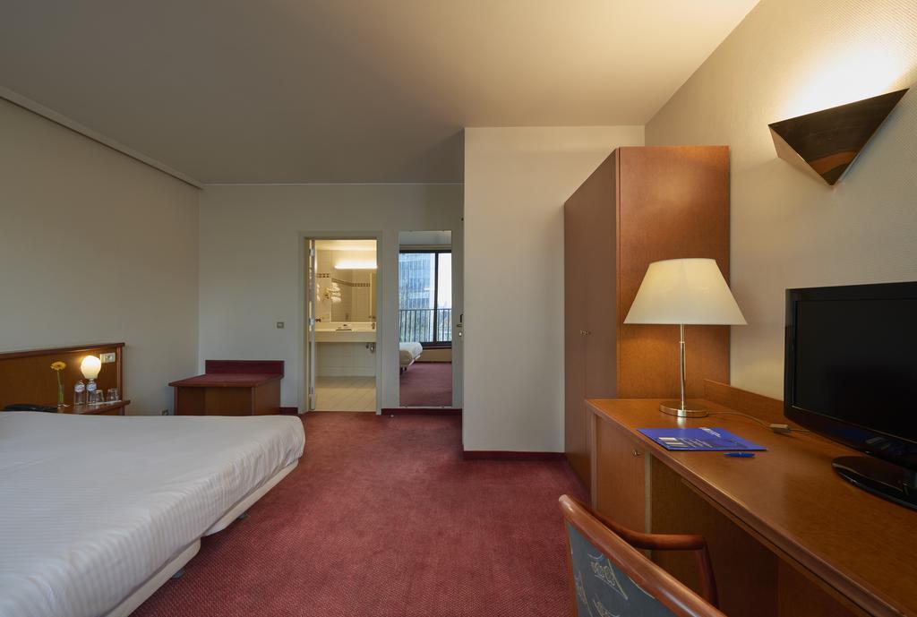 Hotel Bruselas Exterior foto